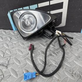 2137200308 Amg Oem 2017-2022 Mercedes W213 E63 S Burmester Door Tweeter Speaker Left 2137200308 Amg Oem 2017-2022 Mercedes W213 E63 S Burmester Door Tweeter Speaker Left