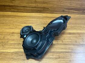 4k8837866 Audi 2019-2026 A7 4k8 Front Right Subwoofer Audio Sound Speaker With Cover Oem