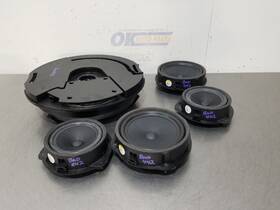 644.au1c22 Audi 22 2022 Q3 S Line Door Speaker Set With Subwoofer
