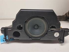 8w9035382b Audi 644.au1g18 2018 A5 Subwoofer Speaker