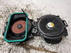 262251602 Bmw 2019 2020 2021 2022 2023 2024 X6 Subwoofer Speaker 2x Set Oem