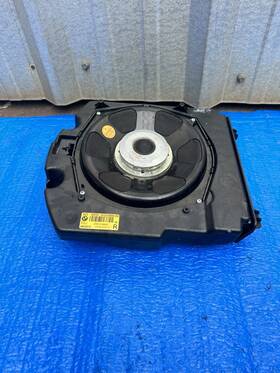 Bmw 430407860241 2009-2015 750li F02 Front Right Passenger Side Central Speaker Woofer Oem