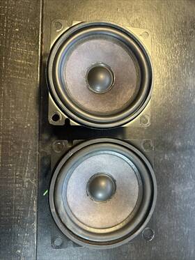 4910430691 Bmw 4910430691/06 Speaker For 2001 Z3 Roadster Two Speakers