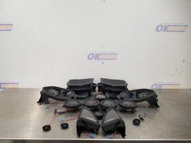 644.bm1d21 Bmw 21 X7 M50i G07 Harman Kardon Radio Audio Speaker Lot