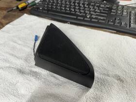 644.bm1j13 Bmw 740il 2013 Speaker 19242