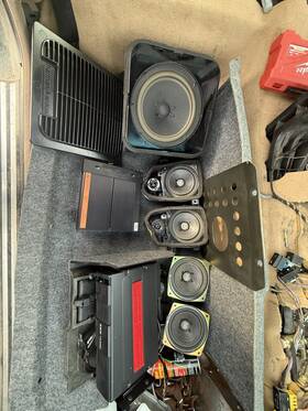 65.12-8376296 Bmw E36 Harman Kardon Speaker System