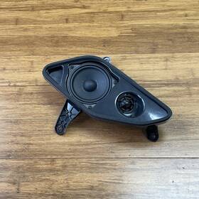 65132622520 Bmw 2019-2025 X5 G05 Rear Right Quarter Panel Radio Speakers With Bracket Oem