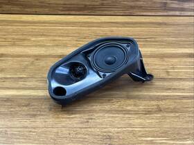 65132622522 Bmw 2019 - 2025 X7 G07 Rear Right D-pillar Speaker Bracket With Oem