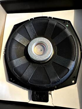 65139210151 Bmw Used Harman Kardon Under Seat Subwoofer Pair 2012-2020 F30 F32