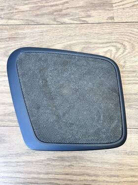 7921168 Bmw 2015-2020 2 Series F22 F23 Rear Right Shelf Deck Speaker Cover Trim Oem