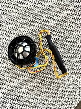 8907028106a Bmw Harman Kardon Dash Center Tweeter From G20 M340