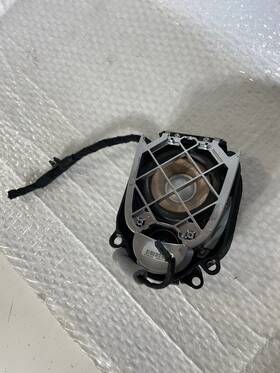 923066701 Bmw B7 F01 F02 M6 F06 F12 640i 650i Center Dash Loud Speaker Bang&olufsen Oem