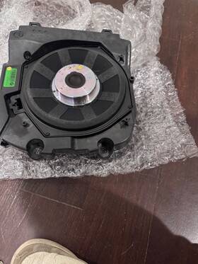 Zl922487701 Bmw Bang And Olufsen Subwoofer M5 F10 Left Side Drivers