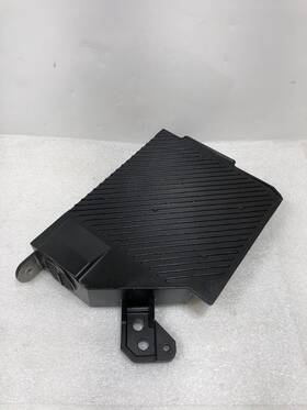 31456885aa Bowers And Wilkins 31456899aa Volvo S60 Xc90 Amplifier Oem Match Part Number