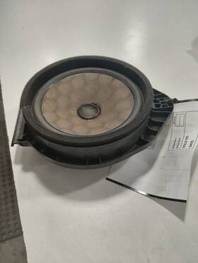804.gm4g19 Buick Encore Speaker Left Driver Front 2020 2019 2018