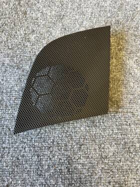 84112845 Buick Genuine Envista Black Front Driver Side Speaker Grille