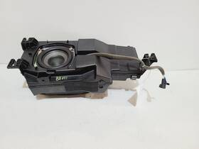 644.gm6b13 Cadillac Escalade 2013 Speaker 568753