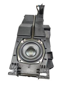 Cadillac 661.gm6e11 2011 Escalaesv Amplifier Speaker 588180