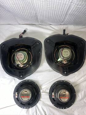 Sfy0900763 Chevrolet 15082693 2002 - 2009 Trailblazer 1 Set Of Speakers Oem Part Out
