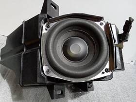 23316985 Chevrolet 2007-2017 Acadia Enclave Outlook Traverse Front Floor Console Radio Speaker Bose