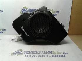 644.gm1c08 Chevrolet Cobalt 2008 Speaker 8273389