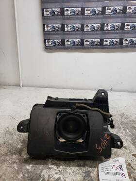 644.gm1v11 Chevrolet 2011 Volt Subwoofer Speaker With Module Kr129355