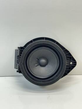 84584302 Chevrolet 2019-2022 Chevy Silverado 1500 Cadillac Xt4 Rear Door Bose Speaker Oem