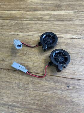 84897969 Chevrolet Oem 2020 - 2024 Corvette Door Audio Sound Speaker Tweeter