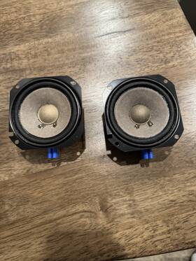 998963 Chevrolet 2011 C6 Corvette Grand Sport Front Bose Speakers Set Of 2 998963 Chevrolet 2011 C6 Corvette Grand Sport Front Bose Speakers Set Of 2