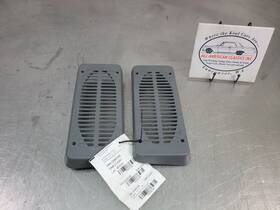 644.gm8c89 Chevrolet Truck 1989 Chevy Suburban Speaker Grille Pair Lh/rh Grey - Oem