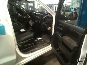 644.gm8m14 Chevrolet Truck Silvrdo15 2014 Speaker 293101