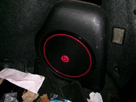 644.ch1u13 Chrysler 300 2013 Speaker 2204670