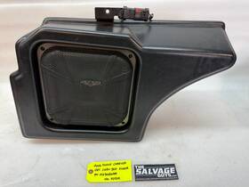 P05030280aa Chrysler 06-10 Dodge Charger 300 Srt Oem Kicker Subwoofer Speaker Box