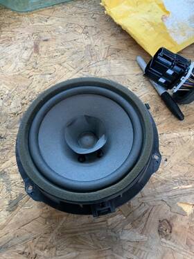 130-01196ar Ford 2011-2015 Fiesta Rear Right Speaker Oem