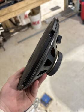 2201637102 Ford Stock 1997 6.5 Inch Door Speakers And 6x8s