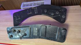 2r3f-19b187-ab Ford Mustang Mach 1000 Subwoofer Brackets Pair 1999-2004 2r3f-19b187-ab Ford Mustang Mach 1000 Subwoofer Brackets Pair 1999-2004