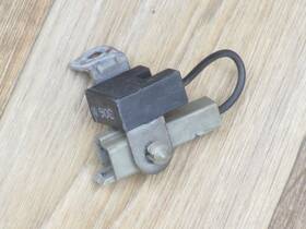 Ford F6cf-18801-aa 99-04 Mustang V-6 Raido Ignition Interference Capacitor Oem Set1