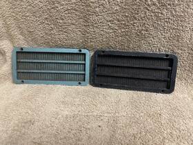 C5za-18978 Ford Fomoco Used 1965-66 Mustang Metal Door Speaker Grilles 2