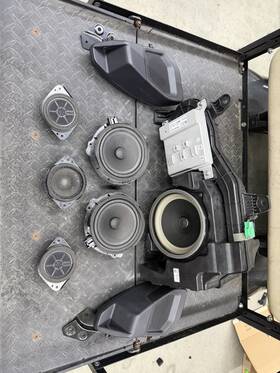 R2dt-18t Ford Complete Bronco B&o Speaker Set