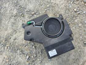 644.fd8318 Ford Truck Explorer 2018 Speaker 3152709