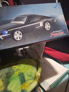 Ws-1957 Ford White Mustang Bluetooth Speaker