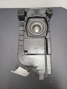 644.gm9f16 Gmc Truck Yukon 2016 Speaker / Sub Woofer 559607 644.gm9f16 Gmc Truck Yukon 2016 Speaker / Sub Woofer 559607