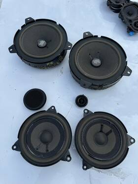 65.138368344 Harman Kardon 01-06 Bmw E46 Convertible Speaker Set Oem