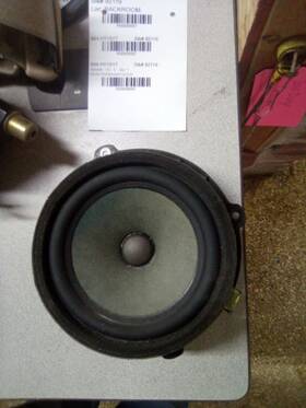 644.hy1s17 Hyundai Elantra 2017 Speaker 938087