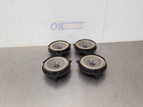 644.in1817 Infiniti 17 2017 Qx70 Bose Door Speaker Set