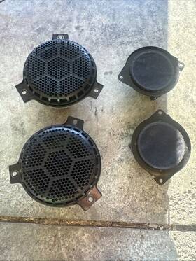 Jeep 326013745135 Wrangler/gladiator Soundbar Speakers