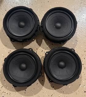 96330-do000 Kia 2024 Ev9 Door Speakers Complete Set Front And Rear