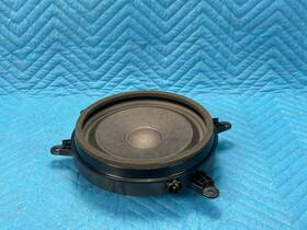 86150-50380 Lexus Ls500 Ls500h Rear Center Speaker Subwoofer 2018-2025 Oem