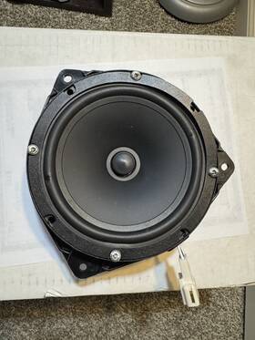86106-owb10 Lexus 86160-owb10 2008 Isf Mark Levinson Front Door Speaker