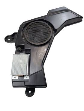 644.fd2c17 Lincoln Mkc 2017 Speaker 626869